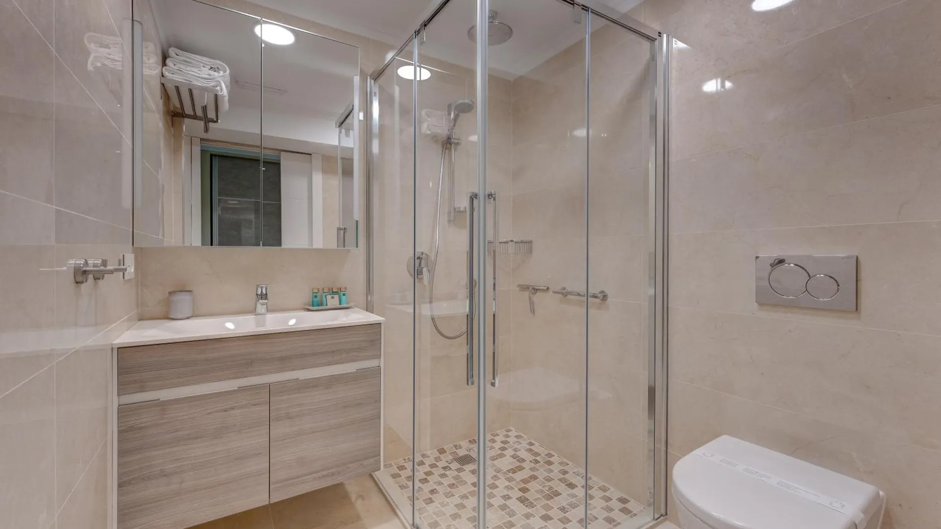 Villa Augustas - Fabulous Villa In Tenerife! 阿德耶